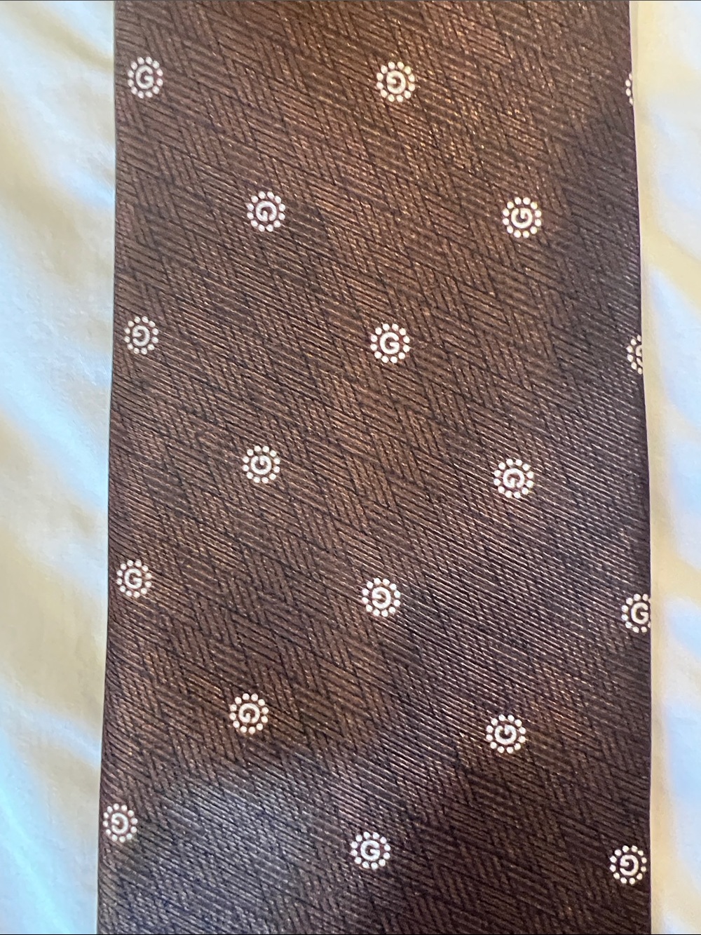 Gucci Brown Tie with Small Dot Motif - Picture 2 of 3